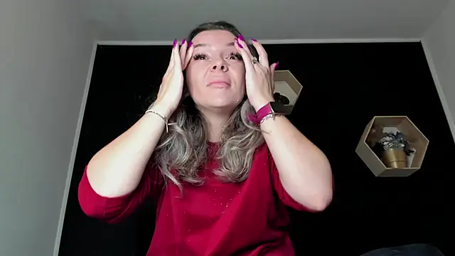 Snapshot of Alesys69 chatting on 10.15.25 Alesys69 online show from 10.15.25