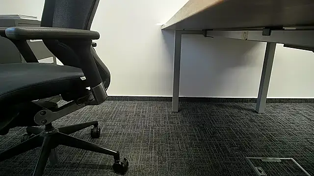 69bezfleku online show from 12.23.25