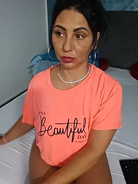 charrlote love online show from 07.31.26