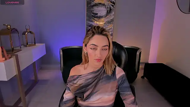 MelissaMoore  online show from 12.15.25