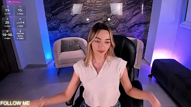 Snapshot of MelissaMoore_ chatting on 02.12.26 MelissaMoore online show from 02.12.26