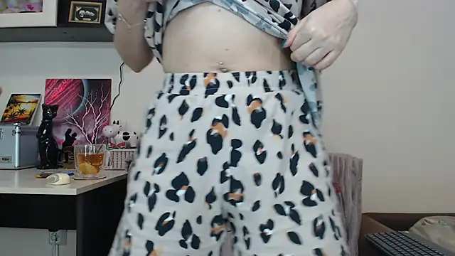 Snapshot of SugarTati chatting on 01.14.25 SugarTati online show from 01.14.25