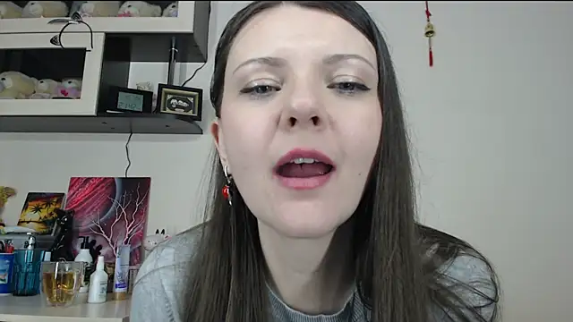 Snapshot of SugarTati chatting on 03.10.25 SugarTati online show from 03.10.25