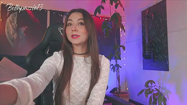 Bellapazzia online show from 03.13.25