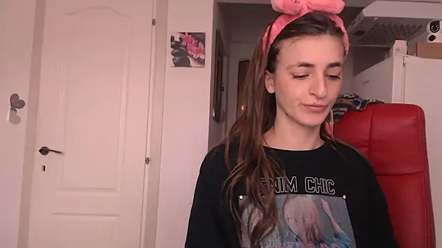 Snapshot of simyhvn chatting on 03.23.26 simyhvn online show from 03.23.26