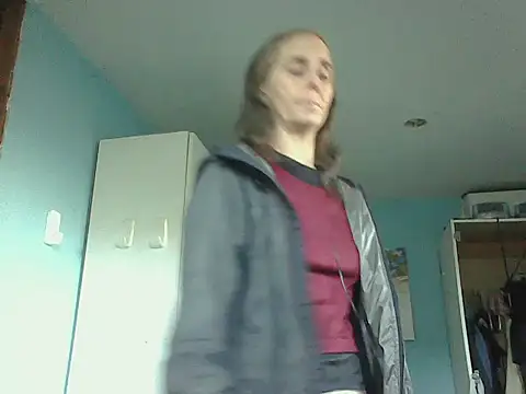 Snapshot of SexyRach75 chatting on 11.19.25 SexyRach75 online show from 11.19.25