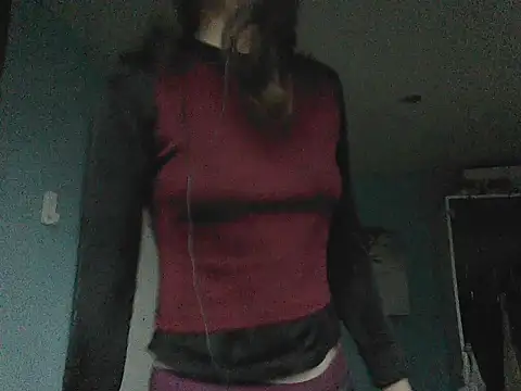 Snapshot of SexyRach75 chatting on 12.03.25 SexyRach75 online show from 12.03.25