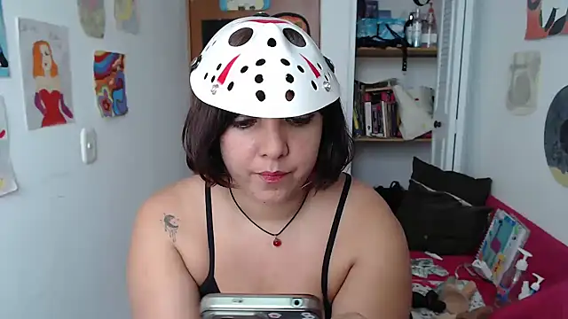 Snapshot of soynanabela28 chatting on 10.31.25 soynanabela28 online show from 10.31.25