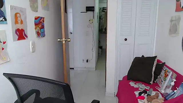 Snapshot of soynanabela28 chatting on 11.06.25 soynanabela28 online show from 11.06.25