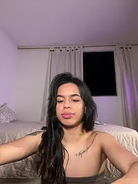 Snapshot of xlovelygirlx chatting on 02.20.25 xlovelygirlx online show from 02.20.25