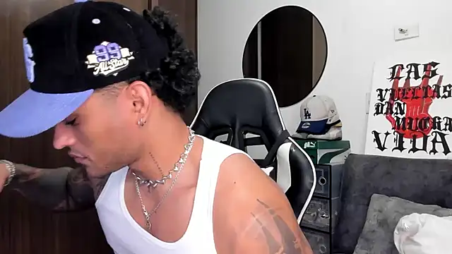 Alessandro Vanni online show from 09.10.25