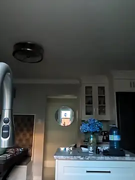 Canadian BBW online show from 09.16.25