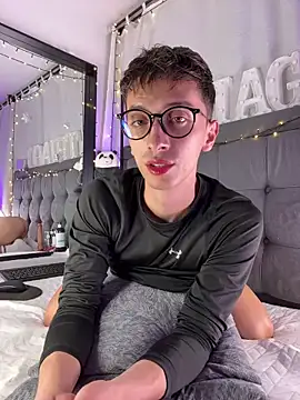 Thiago jones online show from 03.12.25