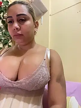 Snapshot of maymercy chatting on 02.04.26 maymercy online show from 02.04.26