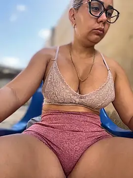 Snapshot of maymercy chatting on 03.15.26 maymercy online show from 03.15.26