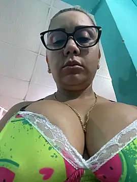 Snapshot of maymercy chatting on 03.30.26 maymercy online show from 03.30.26