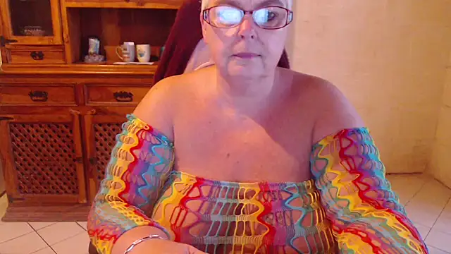 MISS LINDAH online show from 06.04.26