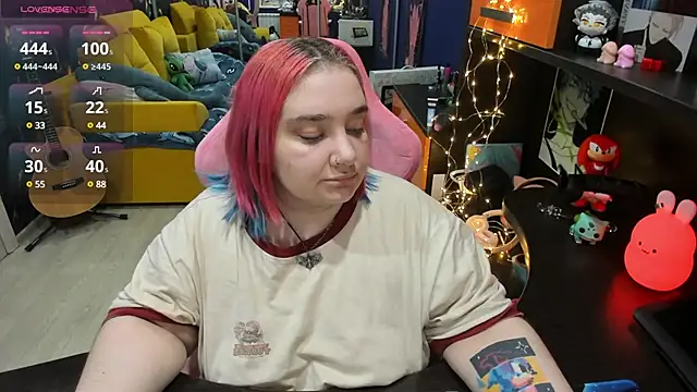 Softie Sofy online show from 02.05.25