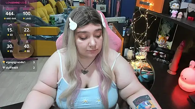 Softie Sofy online show from 03.05.25