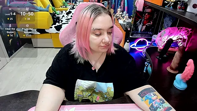 Softie Sofy online show from 11.12.25