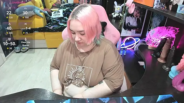 Softie Sofy online show from 04.21.26