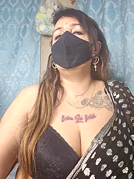 cute-tanvi online show from 11.19.25