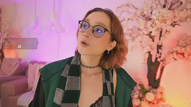 Snapshot of DalahiaRush chatting on 11.11.25 DalahiaRush online show from 11.11.25