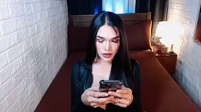 Snapshot of Sexy_Adrestia chatting on 03.11.25 Sexy Adrestia online show from 03.11.25