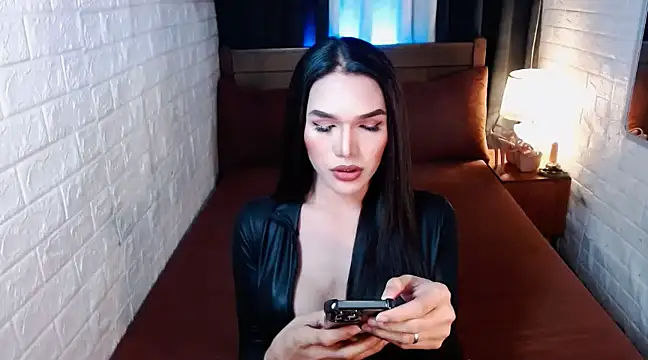 Snapshot of Sexy_Adrestia chatting on 03.11.25 Sexy Adrestia online show from 03.11.25