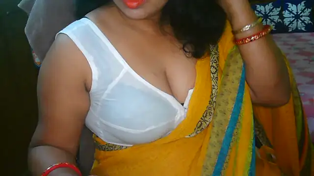 Snapshot of Anushka_21 chatting on 12.07.24 Anushka 21 online show from 12.07.24