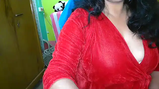Snapshot of Anushka_21 chatting on 12.19.24 Anushka 21 online show from 12.19.24