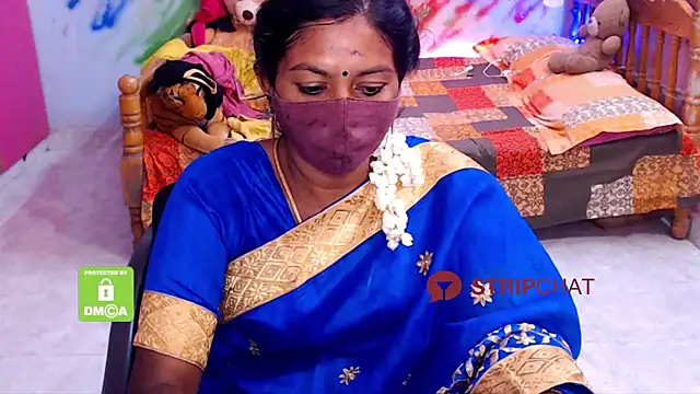 Snapshot of Novapol chatting on 02.12.25 Novapol online show from 02.12.25