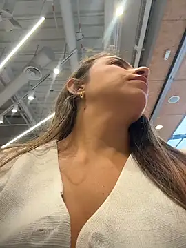 Snapshot of Hall_16 chatting on 11.26.25 Hall 16 online show from 11.26.25