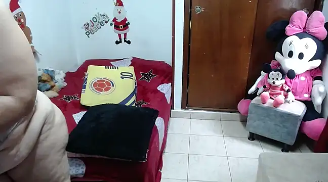 Snapshot of Britney-22 chatting on 12.22.24 Britney-22 online show from 12.22.24