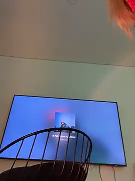 Snapshot of curchez_ chatting on 12.20.24 curchez online show from 12.20.24