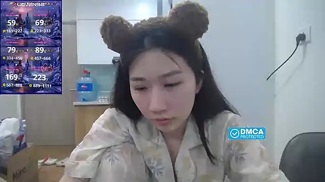 Snapshot of Asiagirll chatting on 03.10.26 Asiagirll online show from 03.10.26