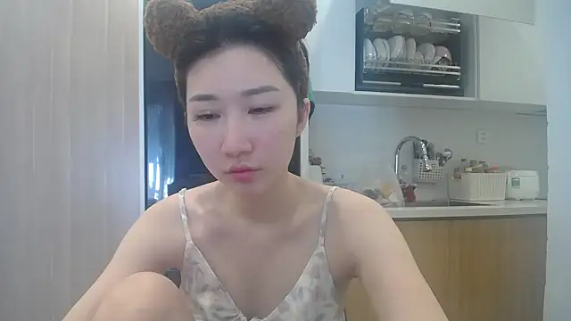 Snapshot of Asiagirll chatting on 05.25.26 Asiagirll online show from 05.25.26