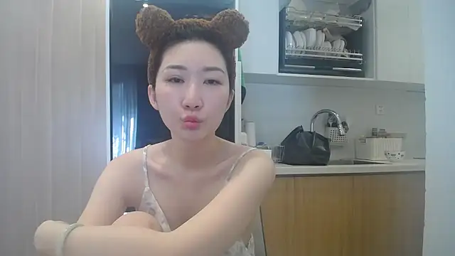 Snapshot of Asiagirll chatting on 06.01.26 Asiagirll online show from 06.01.26