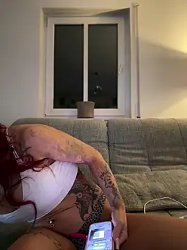 Pia July  online show from 04.16.26