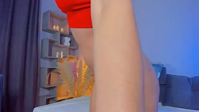 Snapshot of ClockworkLady chatting on 11.10.25 ClockworkLady online show from 11.10.25