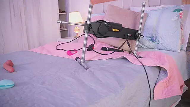 elena mature online show from 09.18.25