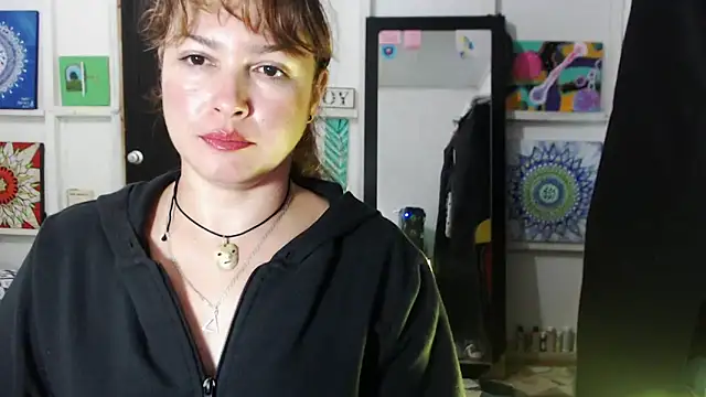 Snapshot of solamatista11 chatting on 10.10.25 solamatista11 online show from 10.10.25