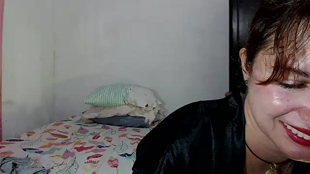 Snapshot of solamatista11 chatting on 11.10.25 solamatista11 online show from 11.10.25