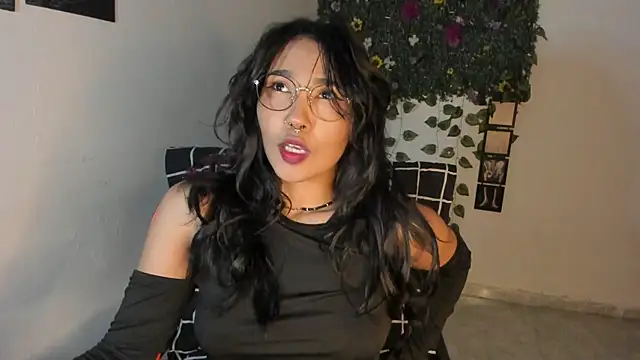 Mary Rosse1 online show from 10.20.25