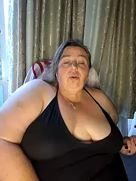 Snapshot of Iceprincess2bad4u chatting on 01.01.25 Iceprincess2bad4u online show from 01.01.25