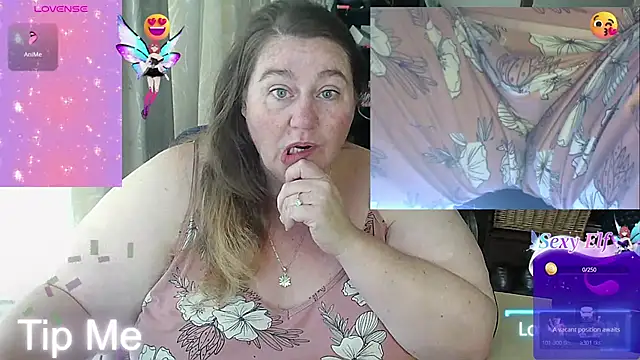 Snapshot of Iceprincess2bad4u chatting on 03.15.25 Iceprincess2bad4u online show from 03.15.25