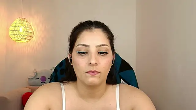 Snapshot of YummyAnna_ chatting on 09.18.25 YummyAnna online show from 09.18.25