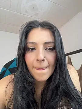 Snapshot of YummyAnna_ chatting on 11.08.25 YummyAnna online show from 11.08.25