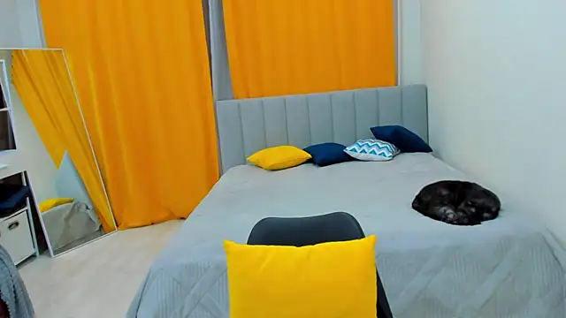 Snapshot of FieryHeart chatting on 01.16.25 FieryHeart online show from 01.16.25