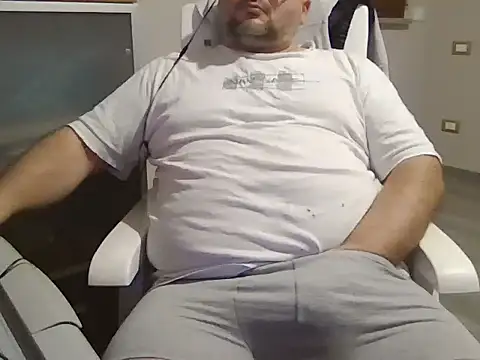 iron boy80 online show from 11.14.25